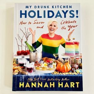 Cookbook, Hannah Hart, My drunk kitchen holidays, 211 Pages, Hardcover, NEW